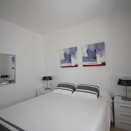Santa Llucia Apartaments Roses Room photo
