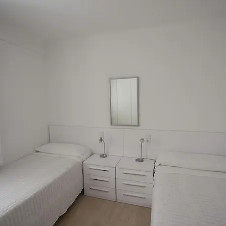 Santa Llucia Apartaments Roses Room photo