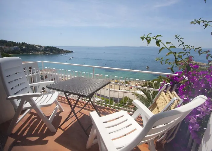Santa Llucia Apartaments