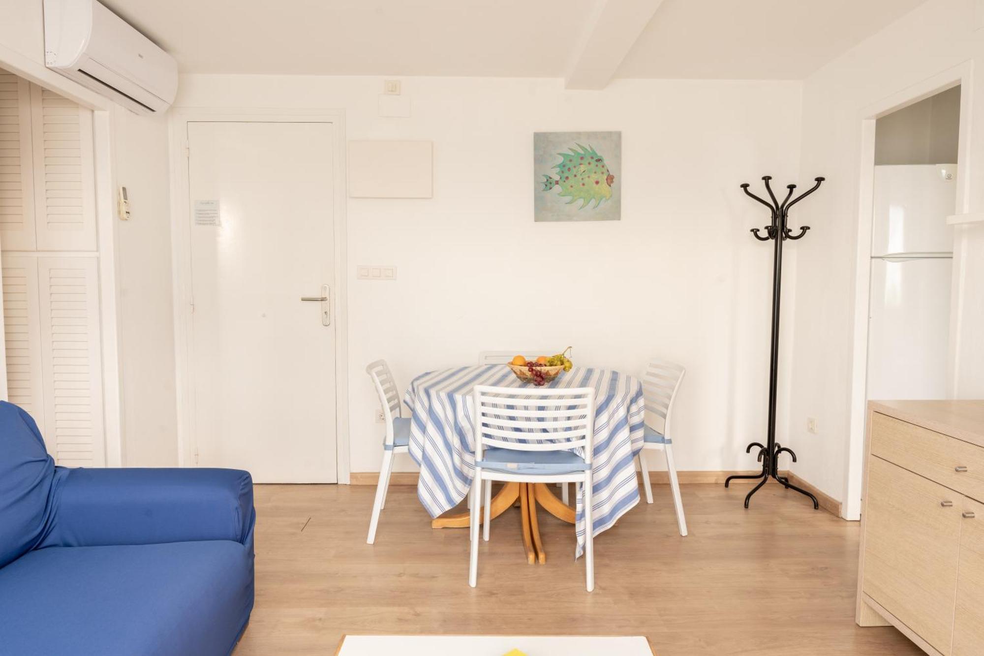 Santa Llucia Apartment Roses